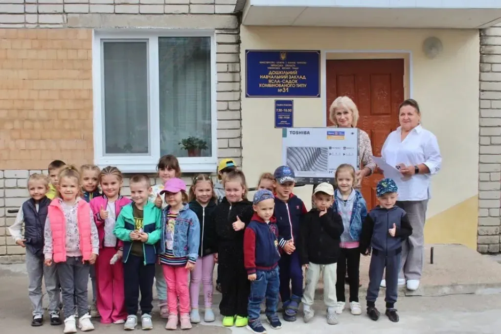 Сучасна техніка для уманських дитсадків: телевізори подарували влада та благодійники