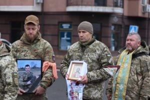 Умань прощалася з Героєм: останній шлях солдата Костянтина Цапка