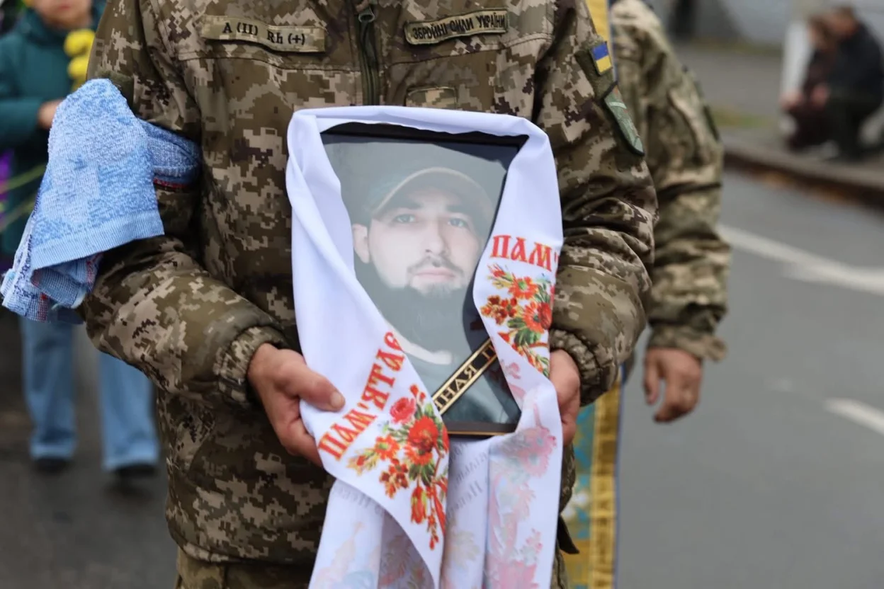 Уманська громада попрощалася з героєм – Ярославом Стембльовським