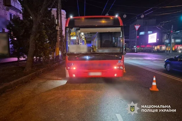 В Звенигородці водій маршрутки на смерть збив пішохода