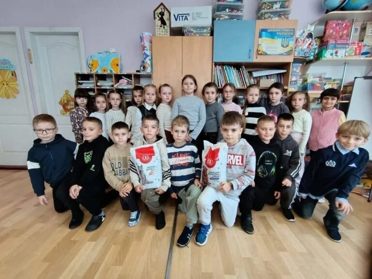 Уманські школярі організували акцію для підтримки безпритульних тварин