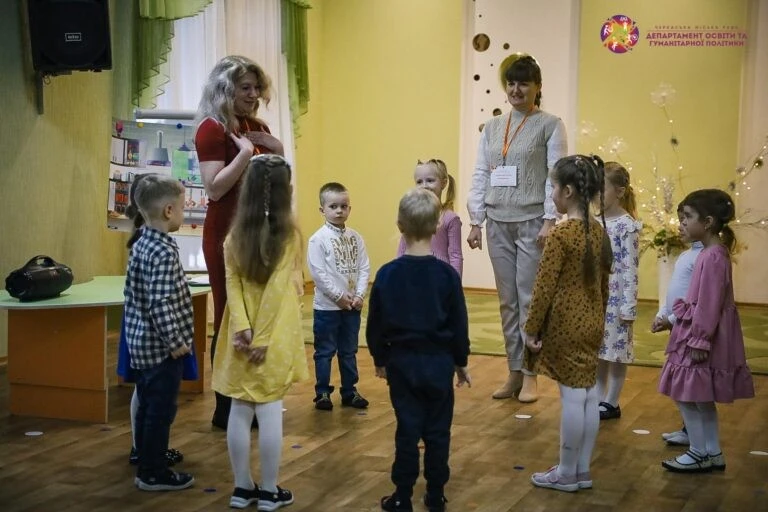 Дошкільні педагоги продемонстрували свої навички на другому етапі конкурсу «Освітній тріумф: дошкілля»