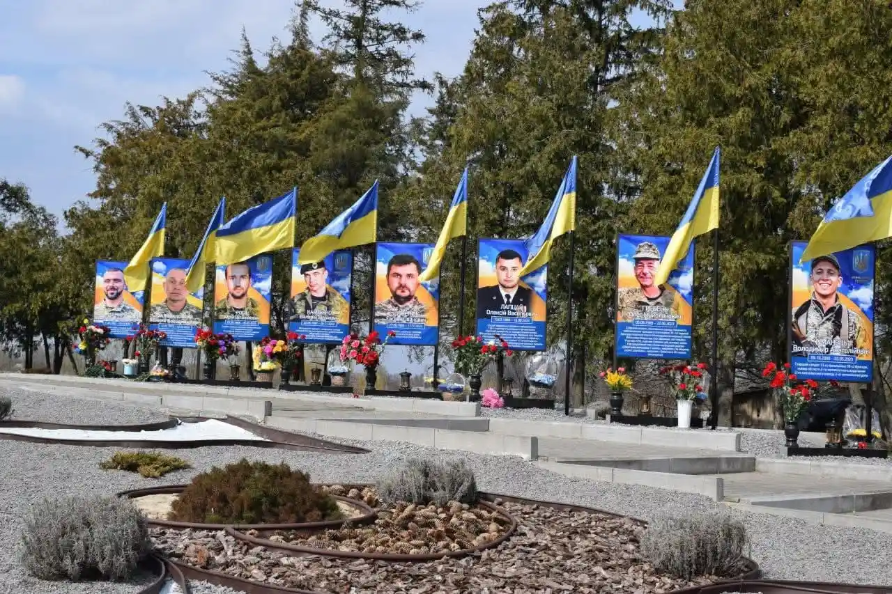 Івангород вшанував Героїв: відкриття пам’ятних знаків та нового храму