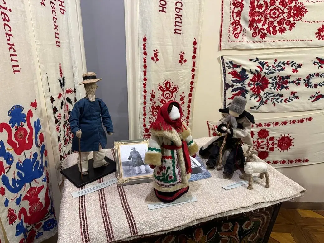Ляльки-мотанки оживили історію Черкащини в обласному музеї