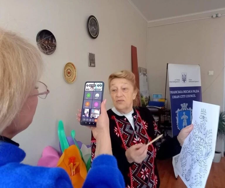 Дерево життя крізь відстані: як Умань та Слов’янськ єдналися через народний розпис