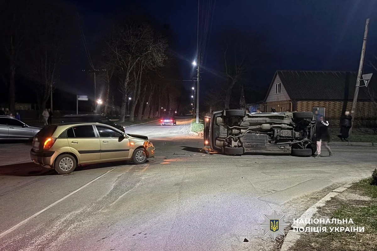 П’яний водій на BMW спровокував перекидання авто: на Уманщині постраждала дитина