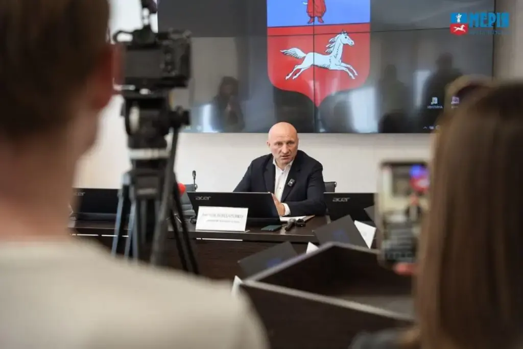 Черкаси інвестують мільйони у відновлення після обстрілів: від житла до сектору поховань