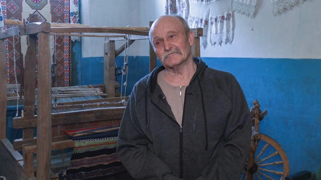 Старовинний верстат знову працює: майстер з Черкащини відродив ремесло