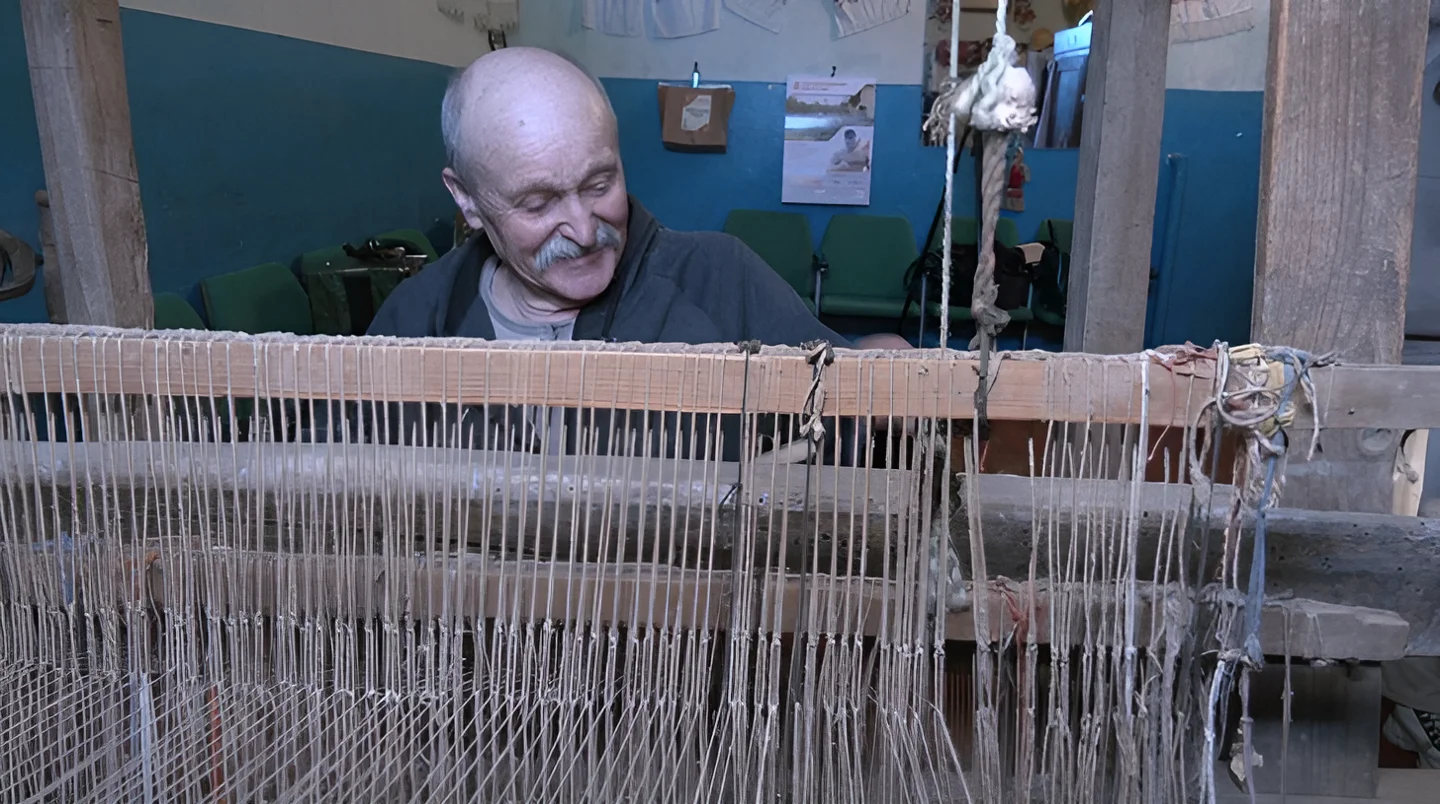Старовинний верстат знову працює: майстер з Черкащини відродив ремесло