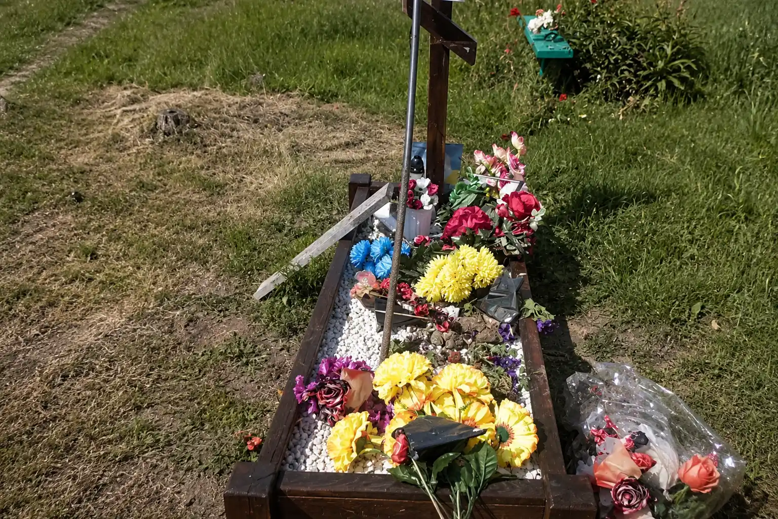 На Звенигородщині рідний брат осквернив могилу полеглого воїна